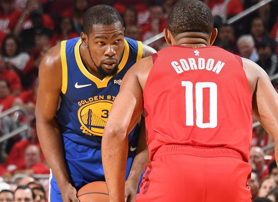 关于北京队完胜吉林队，保罗高光表现的信息