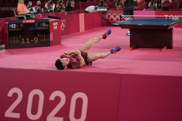 英格兰队碾压日本队，奥恰洛夫扛起全队