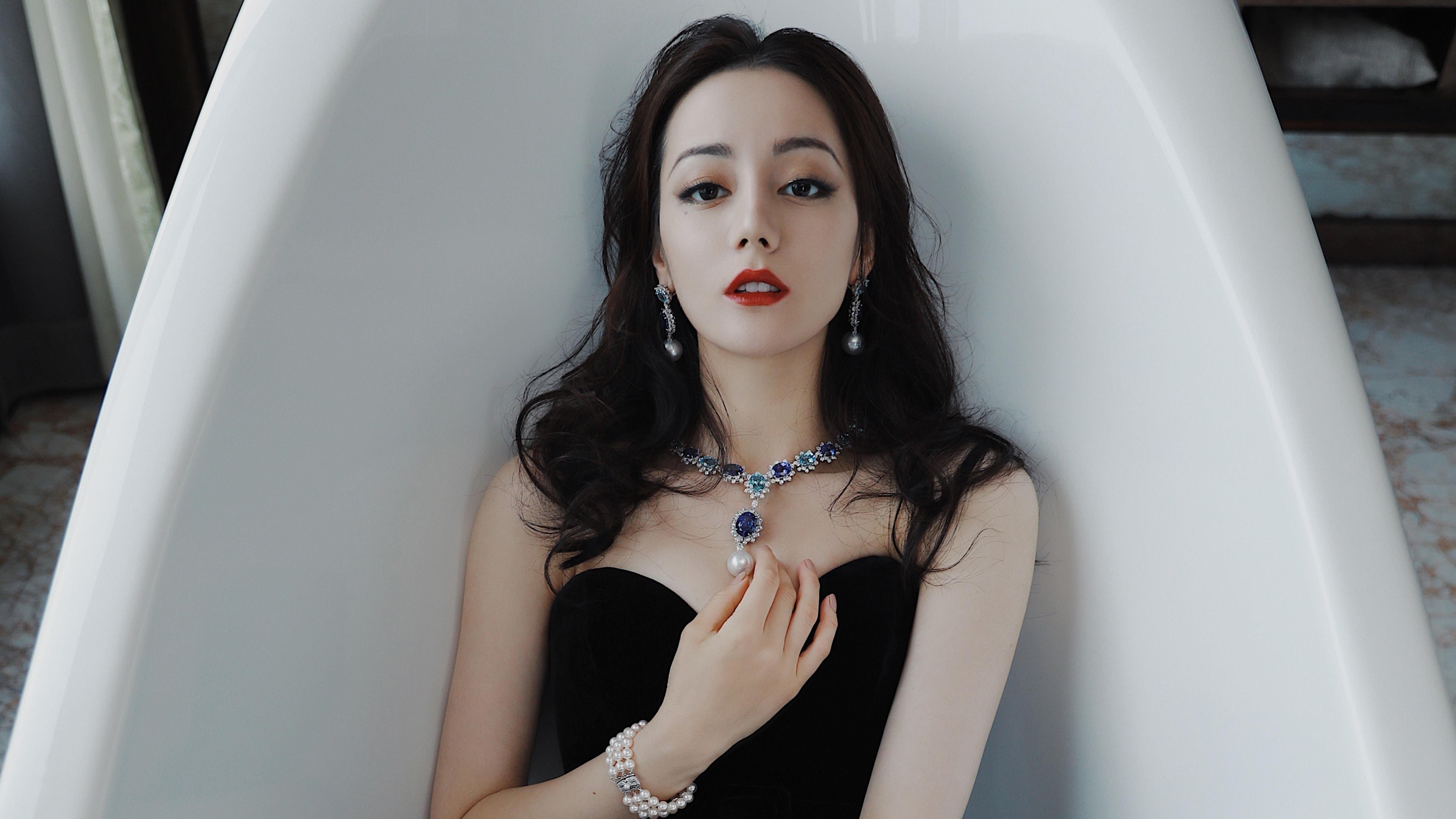 当浓眉开启无解模式，我们正在见证篮球定义的进化