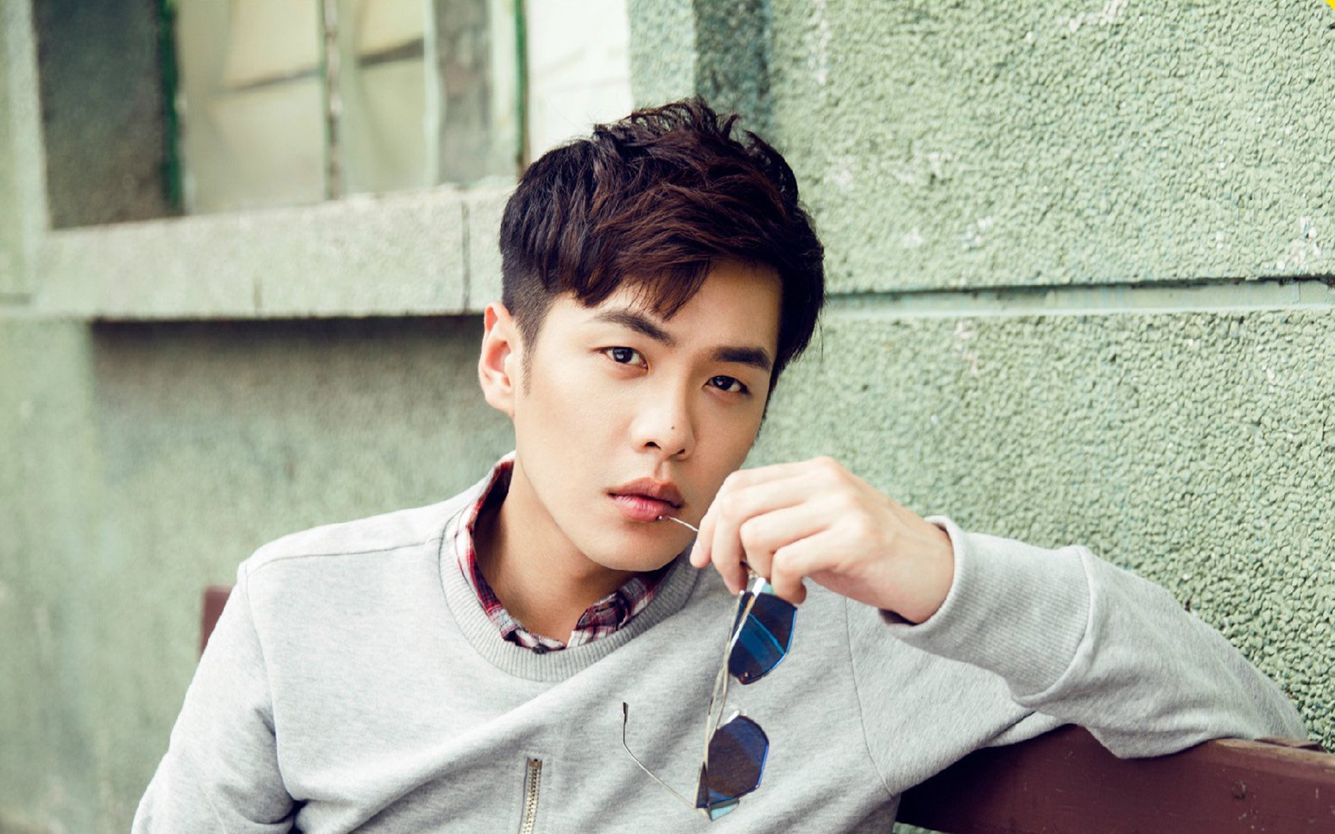 跨界烽烟,广东黑马掀翻汽车城,杜兰特化身破局之剑