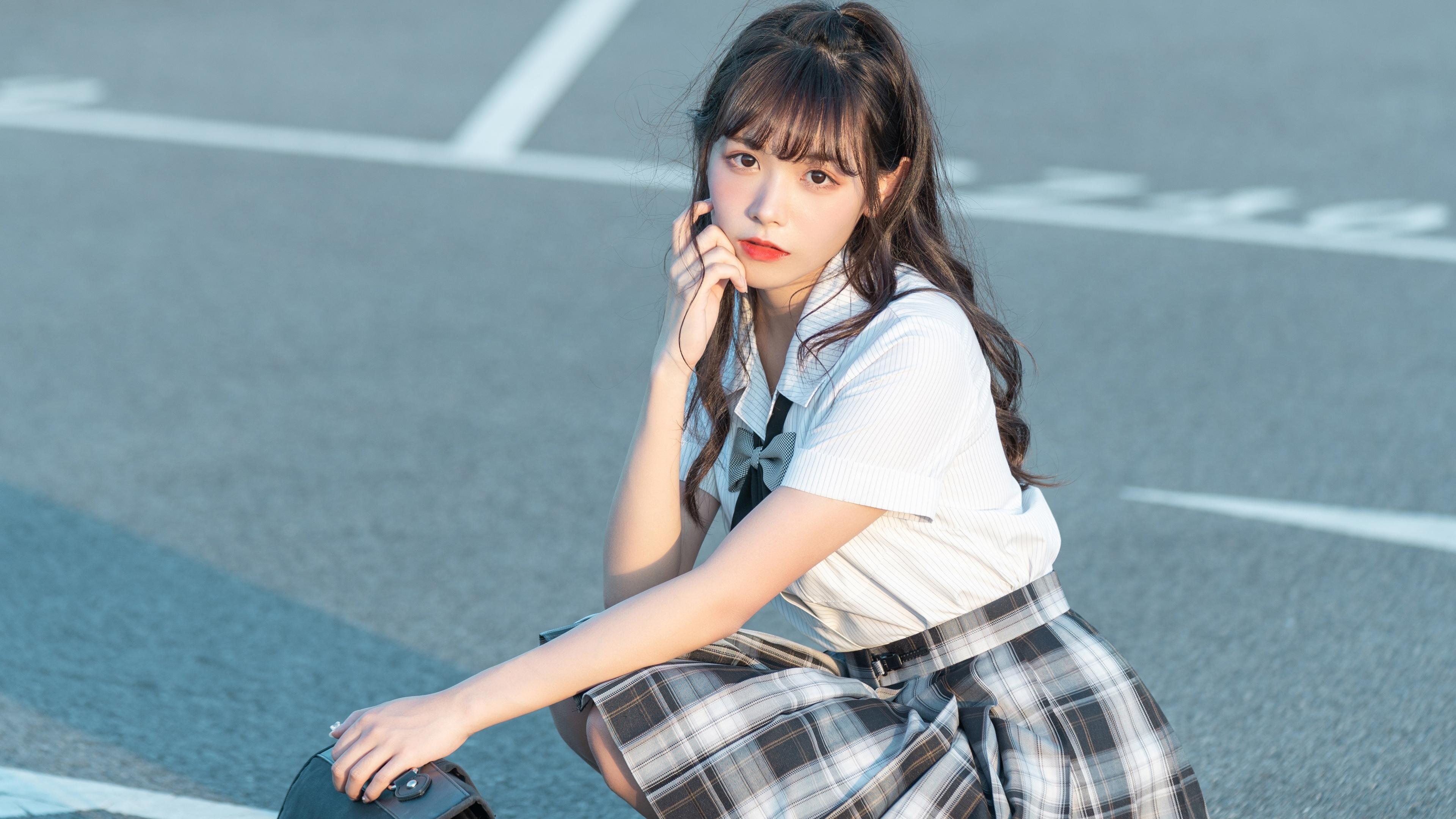 逆袭之夜,莫兰特封神一断,灰熊绞杀篮网三巨头夺总决赛赛点